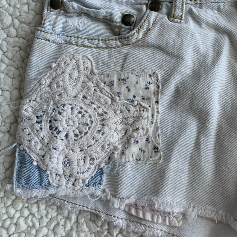 VINTAGE Free People Shorts - Picture 3 of 5